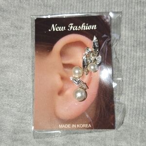 New Crystal and Pearl Wing Ear Pierced Cuff Earring 1 Pc Gold